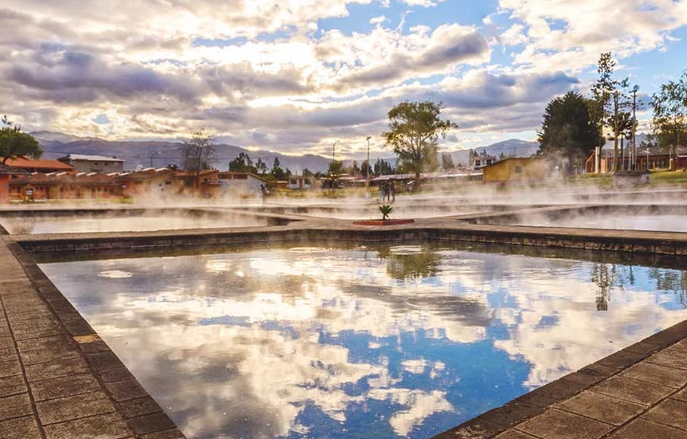 RELAJACIÓN IMPERIAL EN BAÑOS DEL INCA