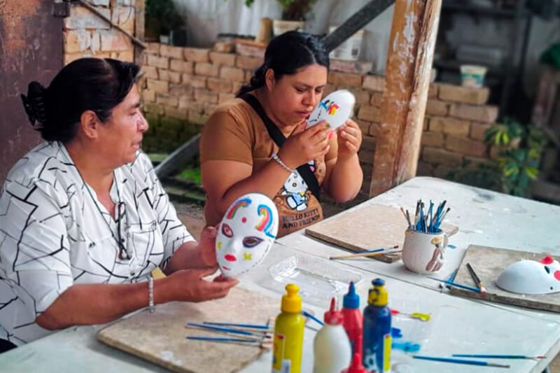 MEDIO DÍA: MOLLEPAMPA ARTESANAL - EXPERIENCIA EN TALLER DE CERÁMICA Y MASCARITAS DEL CARNAVAL